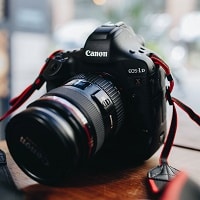 dslr camera