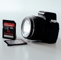 memory card with lens